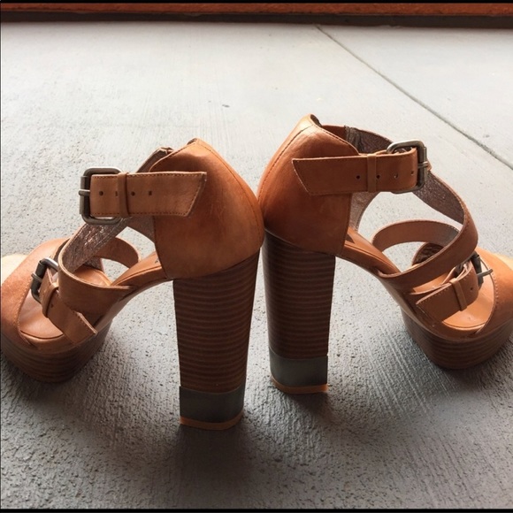 💕HP💕Dolce Vita Emory Platform Sandal - Picture 8 of 9